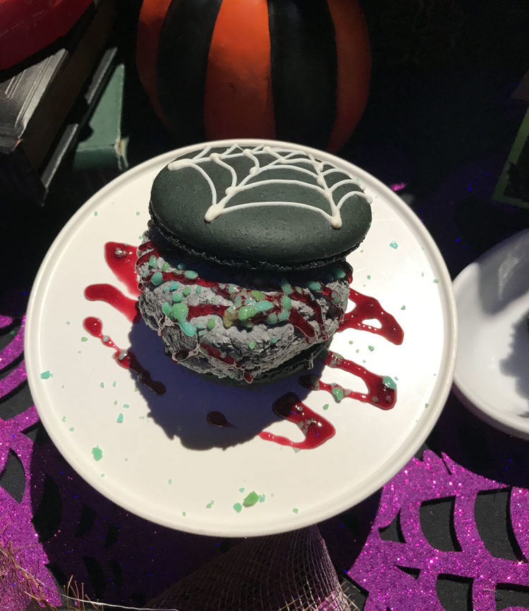Spider Silk Ice-Cream Sandwich