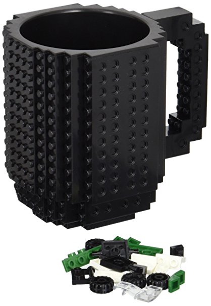 Who does not love the legos