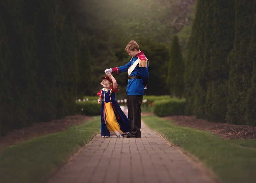 Anthony Surprised Her Little Sister With The A Magical Themed Photoshoot