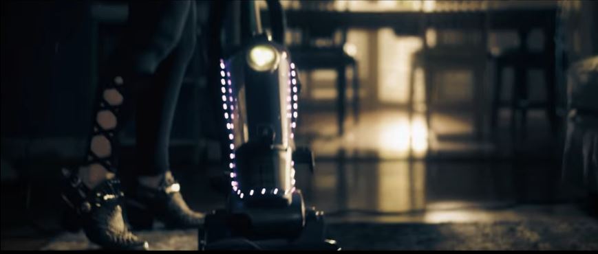Look at the lights on that Evil Thing