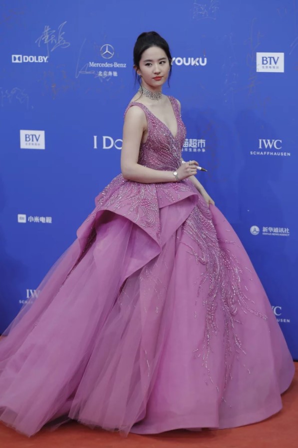 Liu-Yifei-2