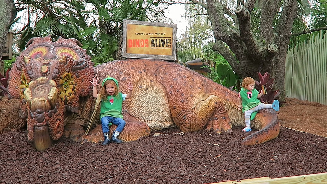 LOWRY PARK ZOO