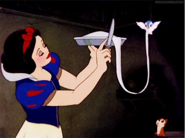Snow White’s flawless crust-trimming