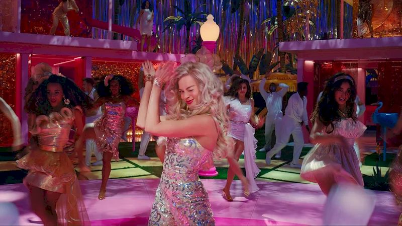 barbie-dance